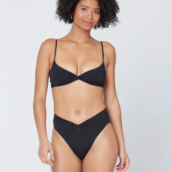 NWT Ringo bikini top size small - Picture 2 of 6